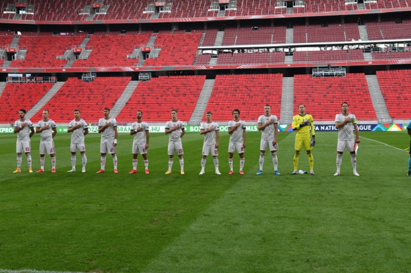 Magyarország továbbra is 40.