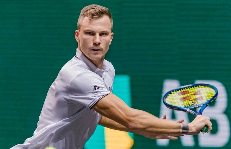 Tenisz: magyar sikerek itt és ott