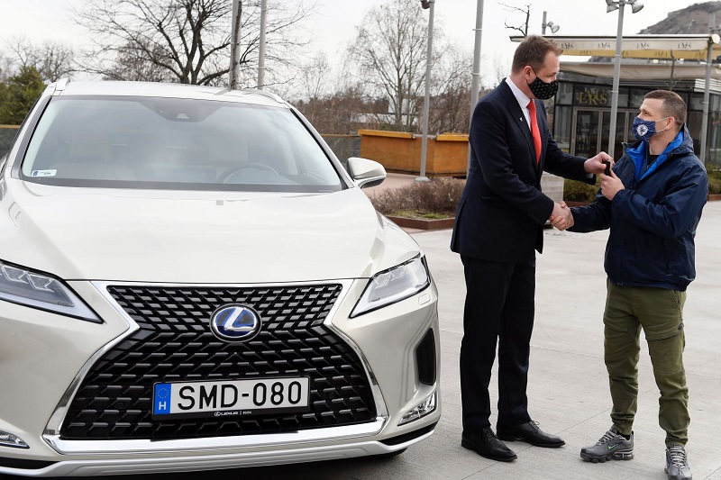 Elnyerte a MOB-elnök autóját Korpási Bálint