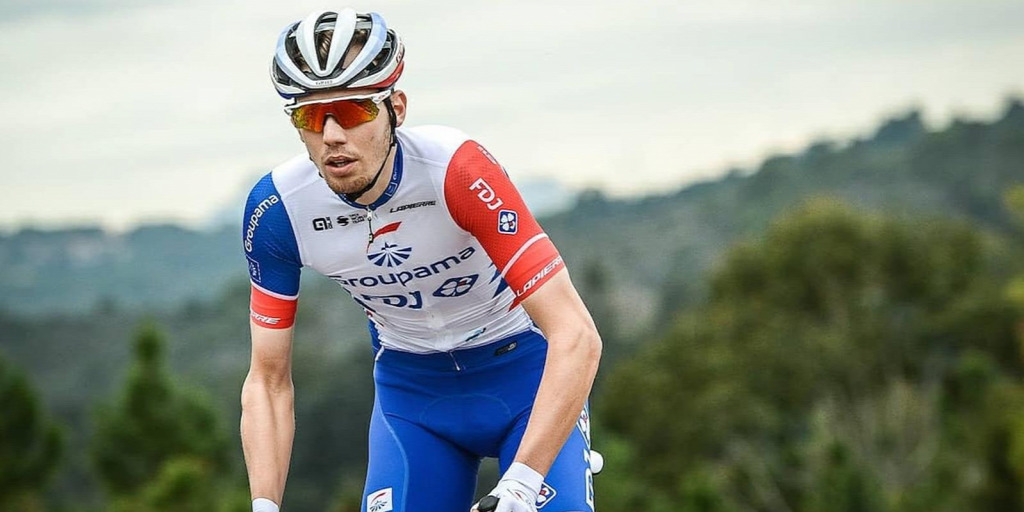 Giro: továbbra is a legszűkebb elitben Valter Attila