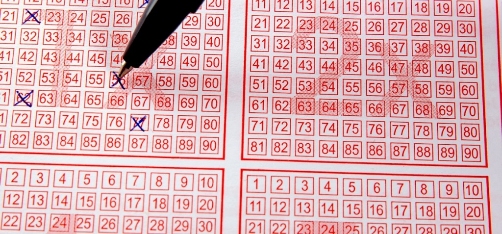 Továbbra is kísérti a szerencsét a lottómilliárdos