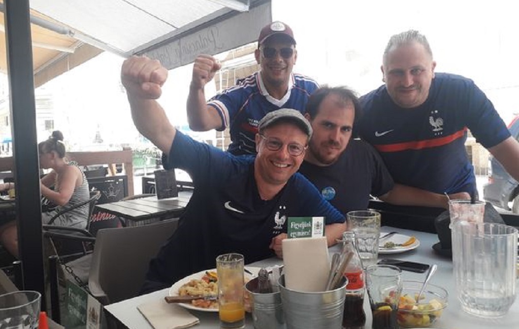 Foci Eb: „De hol a maszk az emberekről?”