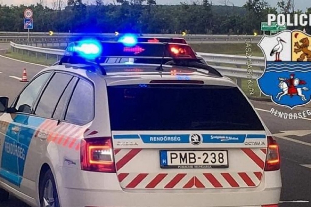 Halálos baleset miatt lezárták a 4-es főutat