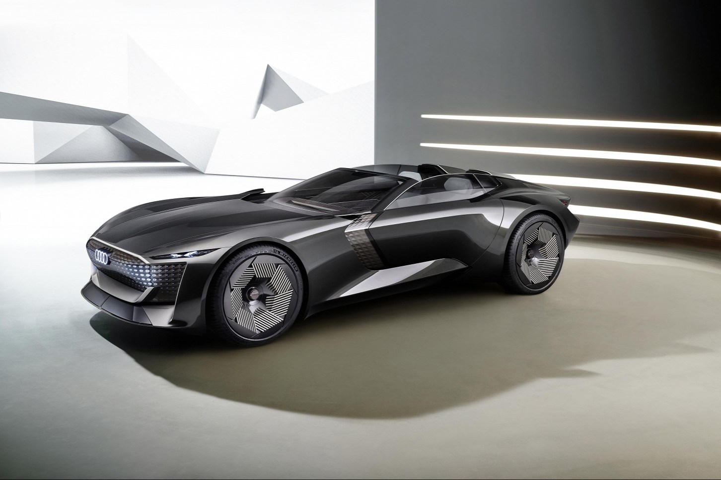 Az Audi bemutatja a Skysphere-t: egy futurisztikus, baljós kinézetű EV roadster