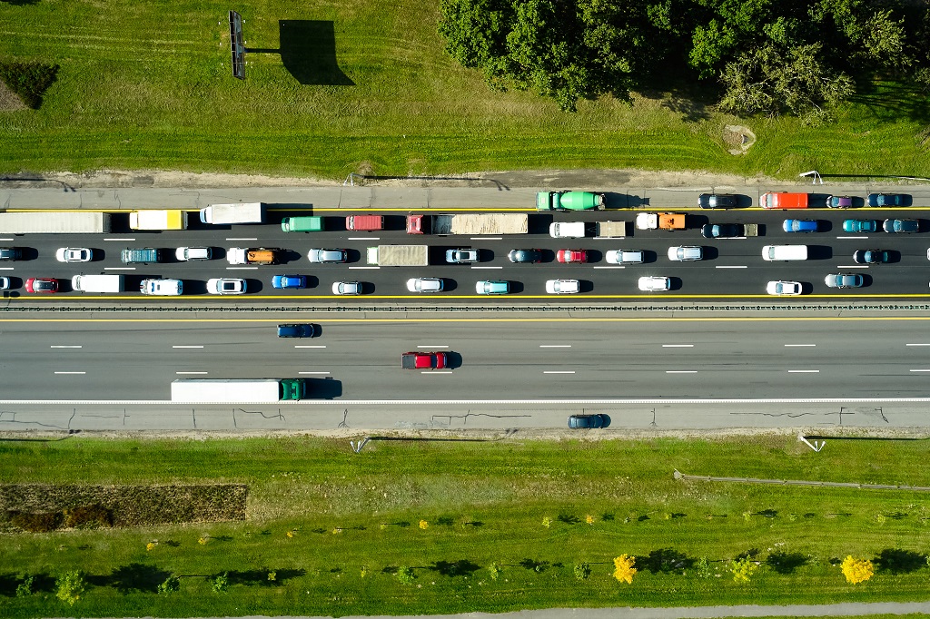 Kerüld ma az M1-est - újabb baleset, újabb gigadugó