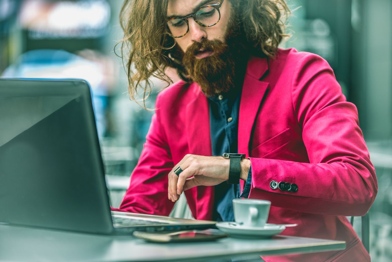 Óraátállítás: itt a téli időszámítás