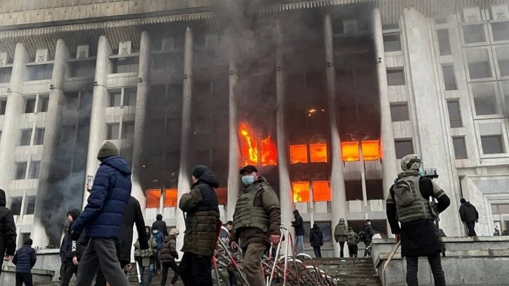 Lángokban áll Kazahsztán!