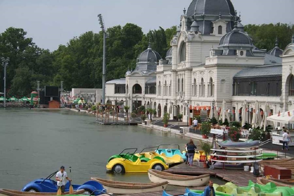 Rövidesen ismét csónakázva randizhatunk a Városligetben!