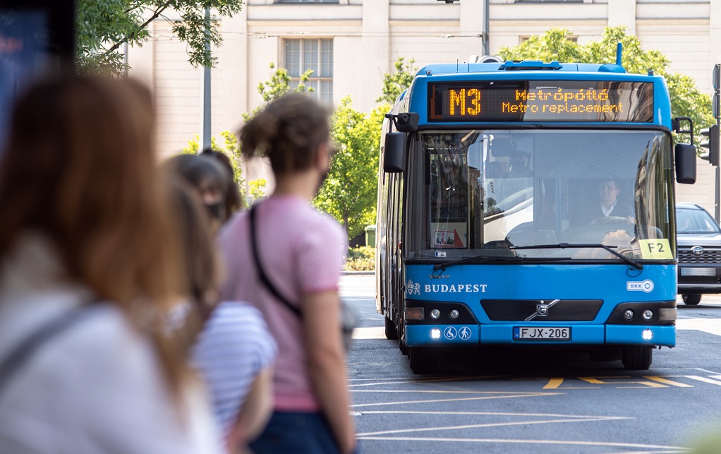 Augusztus közepéig ismét buszozhatunk a 3-as metró helyett!
