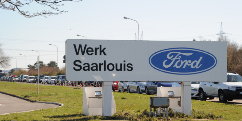 Elveszítette a háziversenyt, így lakatot tesz a saarlouis-i gyárára a Ford