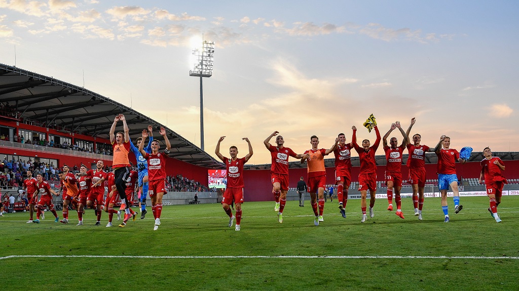 Konferencialiga: történelmi továbbjutás Kisvárdán, vereséggel is a következő körben a Fehérvár, kiesett a PAFC