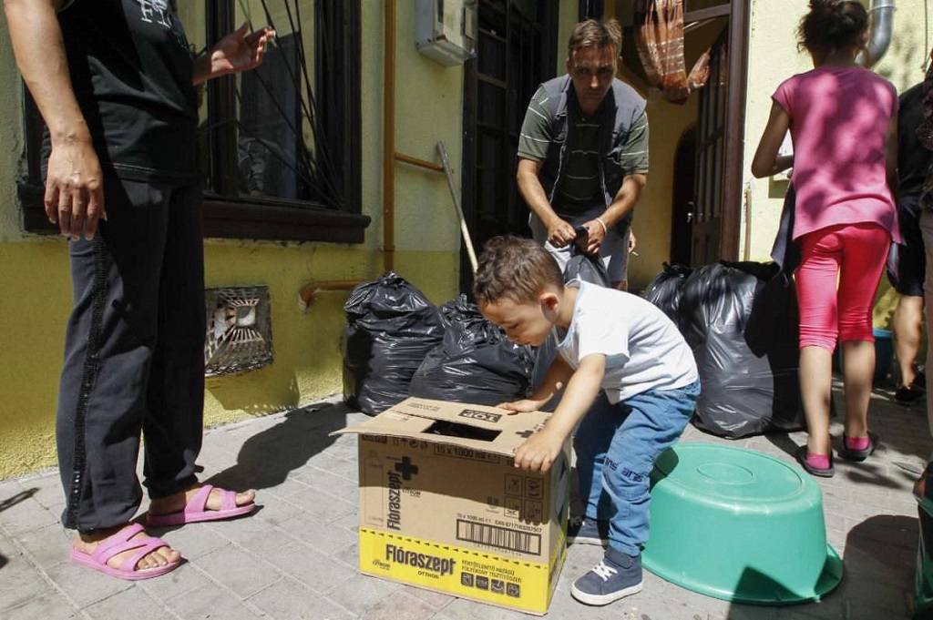 Több mint 1100 család otthonát árverezték el egy hónap alatt!