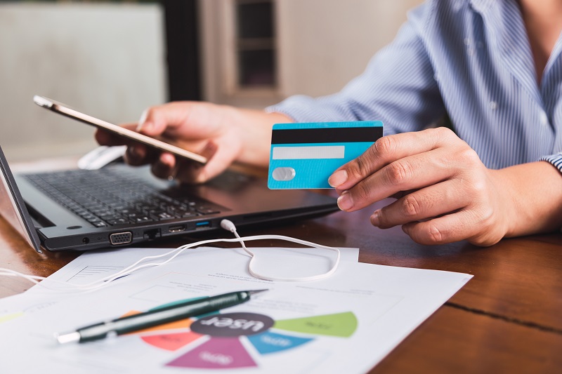 Fél napra teljesen leáll a K&H Bank!