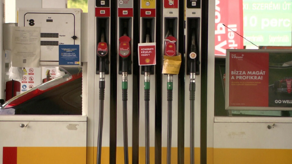 Bajban a dízelesek! Novemberre kifogyhat a gázolaj a kutakon