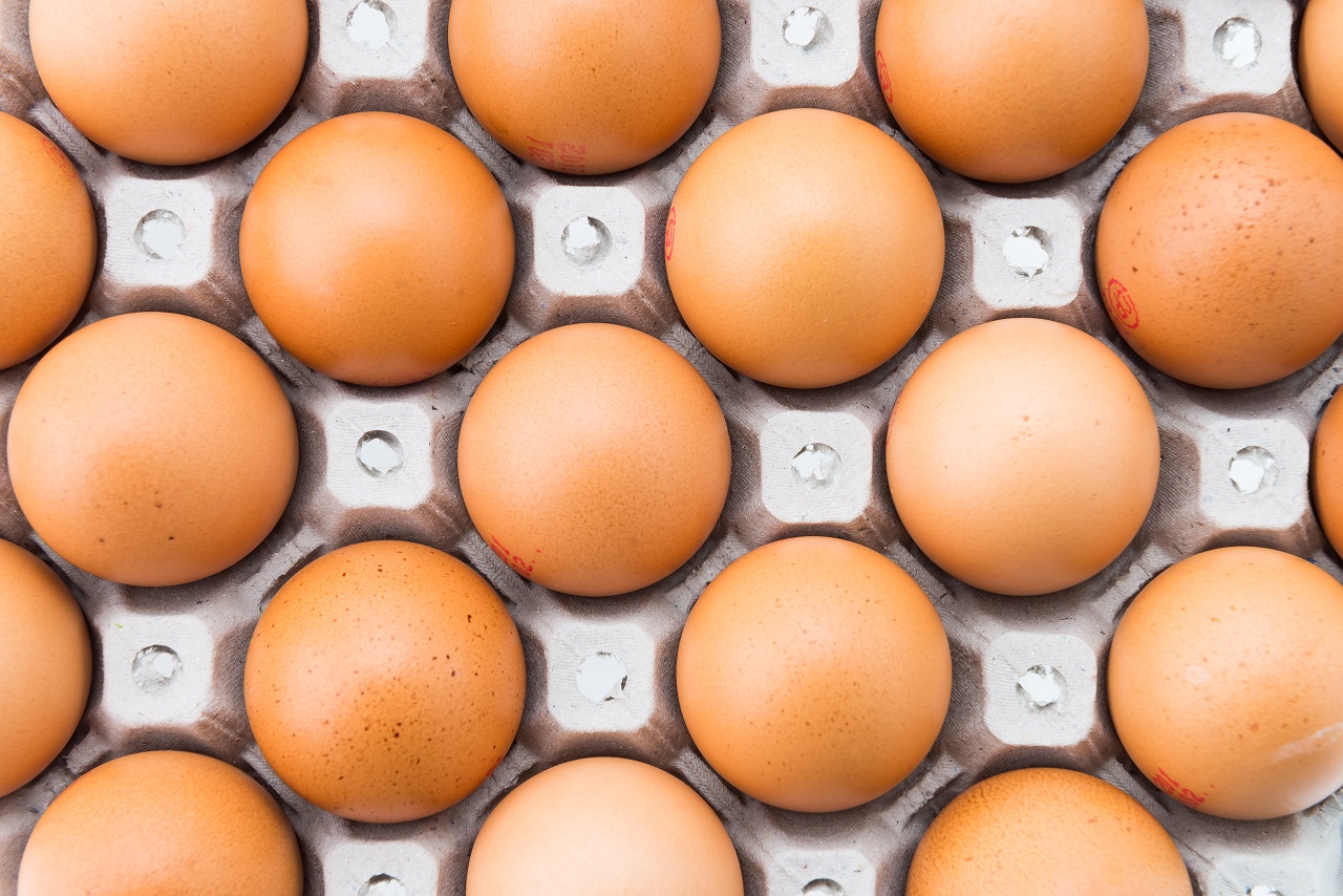 Rövidesen eltűnhet a polcokról a két friss ársapkás élelmiszer, a krumpli és a tojás