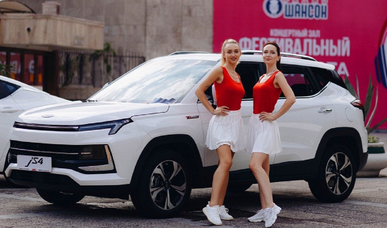 Visszatér a Moszkvics – egy kínai szabadidő autóval