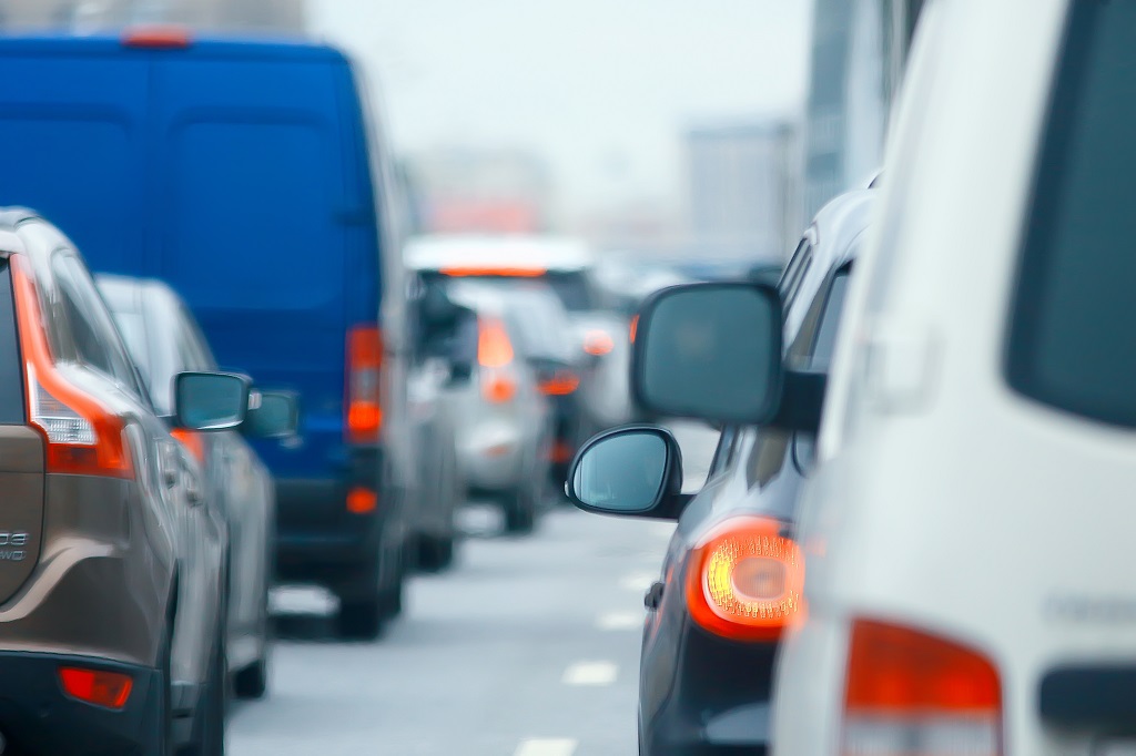 Baleset miatt torlódás az M3-ason!