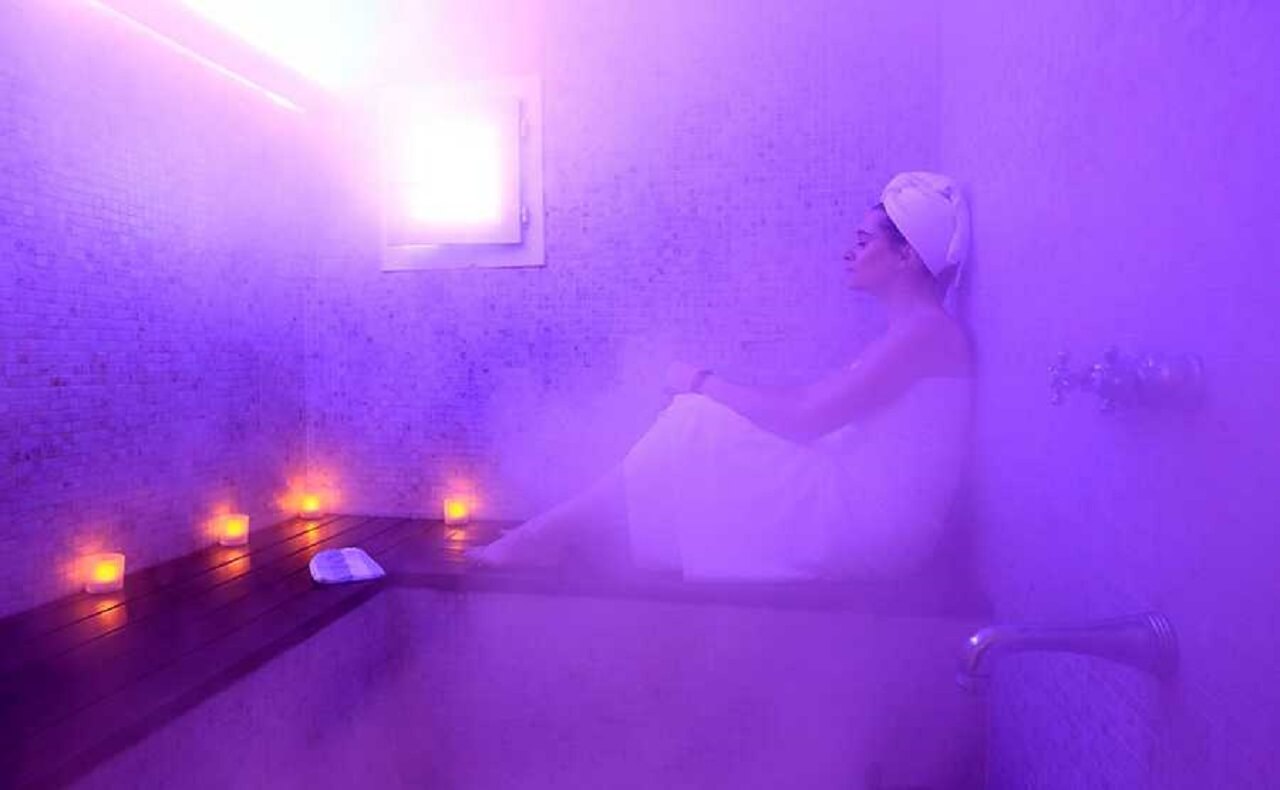 Gőzölj, ha stresszes az életed! Már Hippokratész is kiemelte a gőzfürdőzés előnyeit