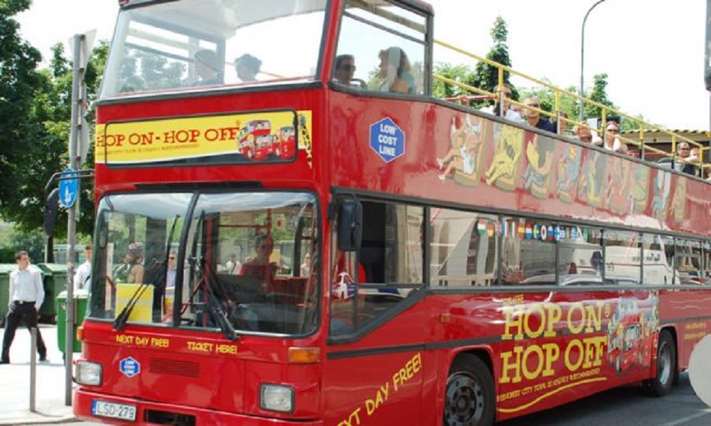 Hop on. Hop on Hop off London Bus Tour. «Hop-on Hop-off London Tour». Hop on Hop off Budapest. Хоп он хоп.