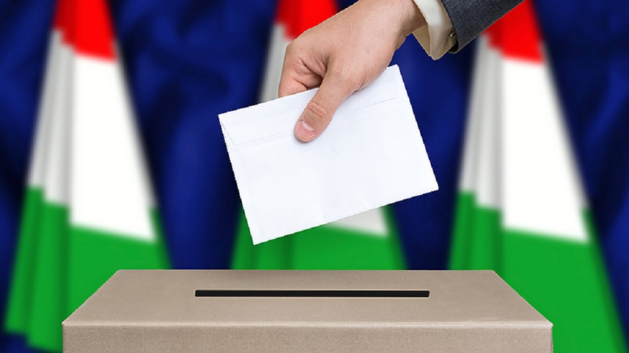 Eljött az idő, az értesítők kézbesítésével a választóknak is elkezdődik a 2022-es országgyűlési választás