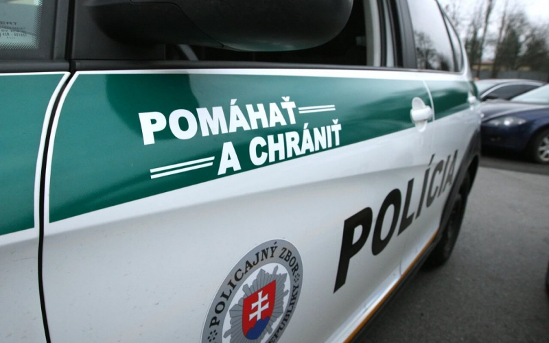 Borzalmas családi dráma a szlovákiai Nagymihályban! A lakásukban lőttek le egy házaspárt és két gyermeket