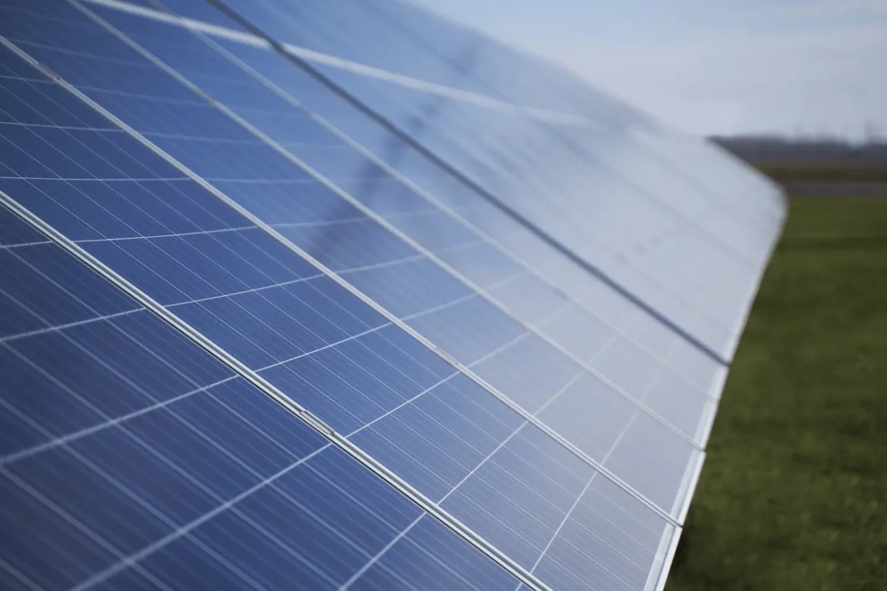 A napelemek hamarosan az EU-s épületek alapvető tartozékai lesznek