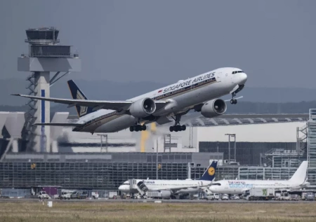  Halálos áldozata is van a turbulenciába került Singapore Airlines járatának