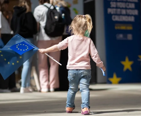  Az Európai Parlament vasárnap este, 20.15 után teszi közzé az első becslést