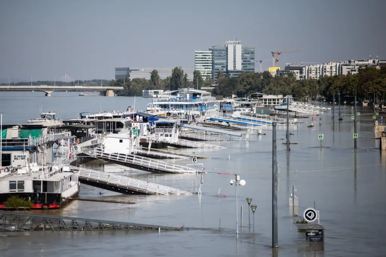 Megvan mikor nyílik meg a rakpart az autósok számára