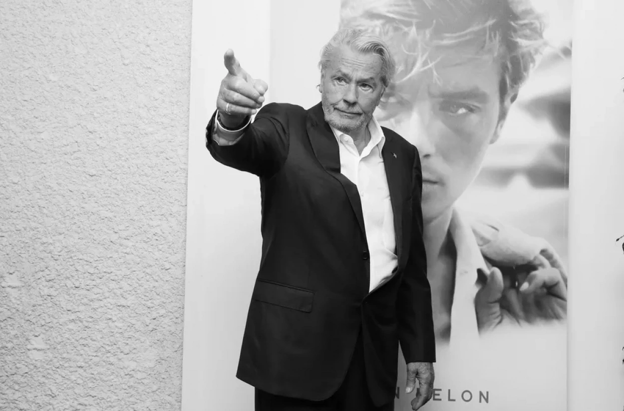 Meghalt Alain Delon, a francia film legendája