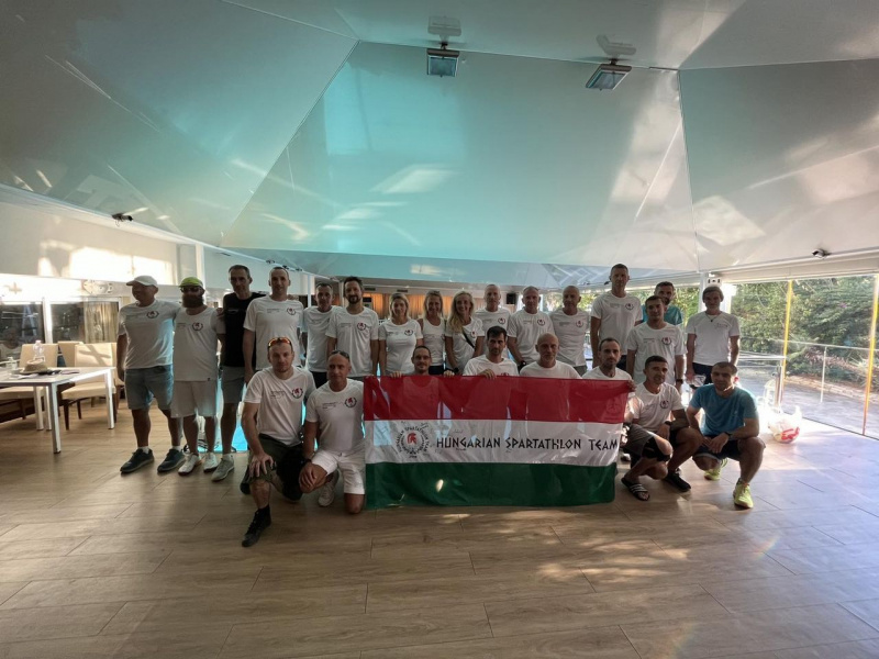 Holnap reggel rajtol a Spartathlon