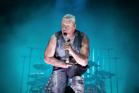  Először lép fel Budapesten szólóprojektjével a Rammstein énekese