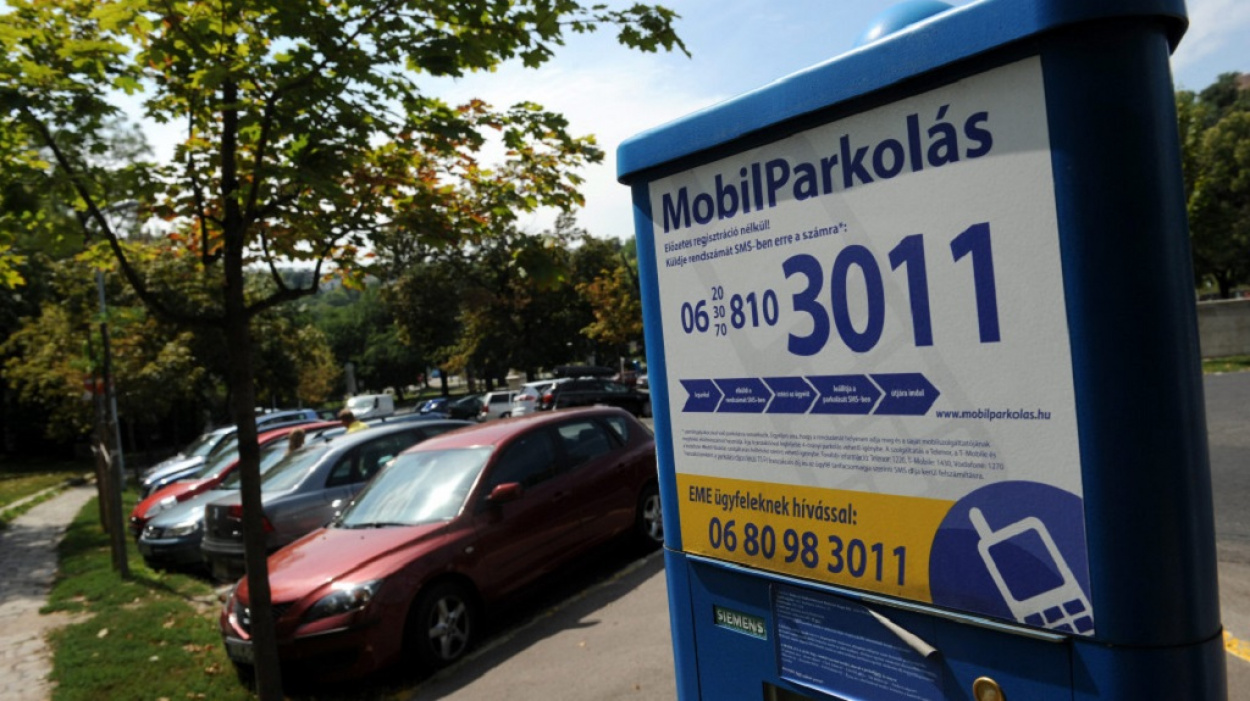 Mától ismét fizetni kell a parkolásért