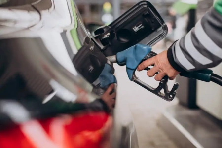  KSH: a benzin 7, a dízel 2 forinttal olcsóbb, mint a szomszédos országokban