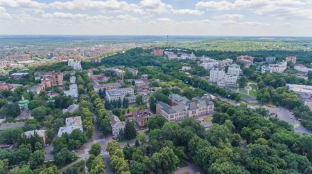  Zelenszkij: több mint negyvenen haltak meg a Poltava elleni orosz csapásban