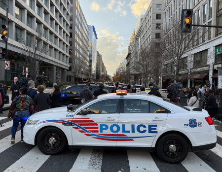  Az USA felfüggesztette az afgán bevándorlási kérelmeket a nemzeti gárdisták elleni támadás után