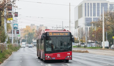  Ekkor közlekedik a Mikulástroli és a Fényvillamos