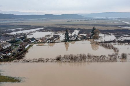 Veszélyben az ország! Az áradások már most komoly gondot okoznak mindenütt