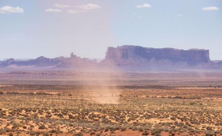  Forgószél csapott le Szolnokon - Videó