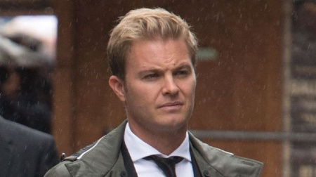  Nico Rosberg lett a Forma-1 Djokovicsa – nincs beoltva, kitiltották a paddockból