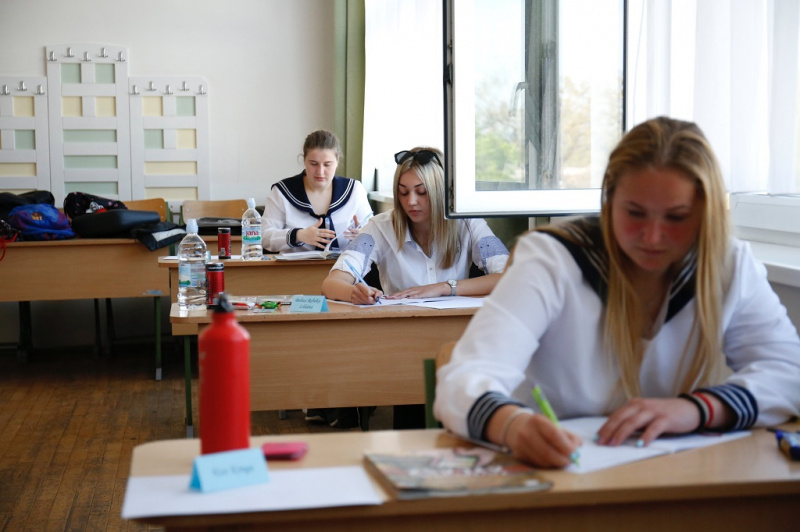 Legálisan puskázhat ma mindenki a történelem érettségin – Ott az atlasz!