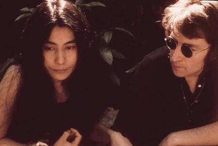  Életmű díjat kap Yoko Ono