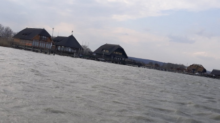  Ez aztán a meglepetés! Visszavonták a Fertő tavi építkezések pályázatát!