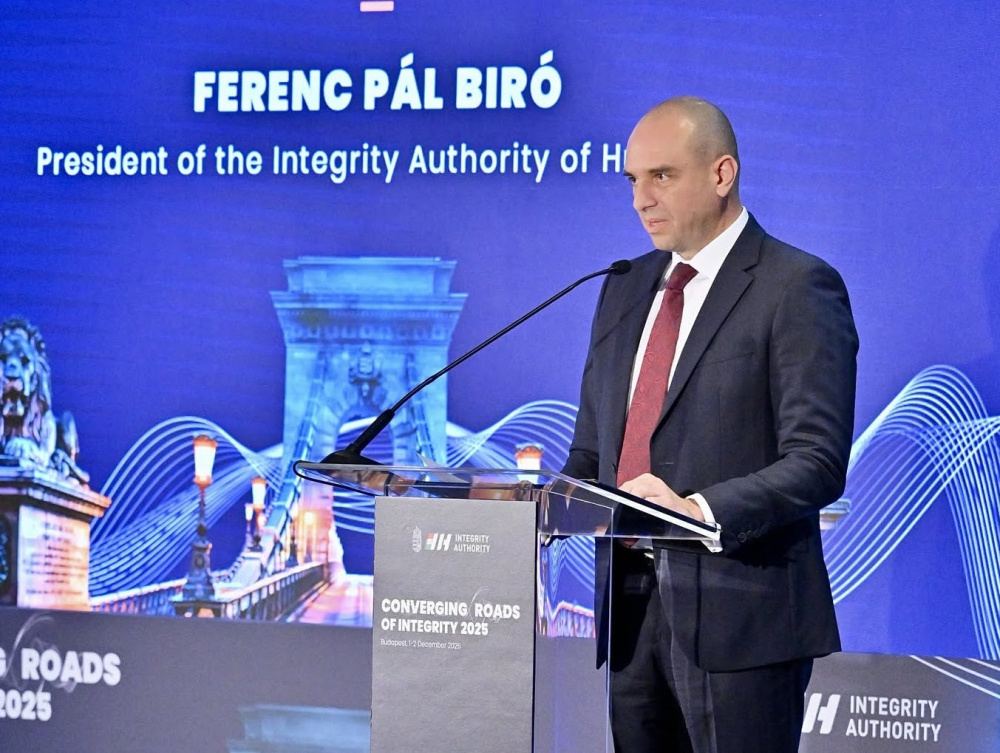 Az Integritás Hatóság elnöke: 1300 milliárd forint vándorolhatott Orbán belső körének zsebébe