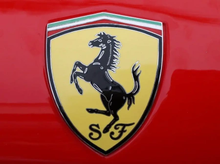  Megérkezett a Ferrari első elektromos autója