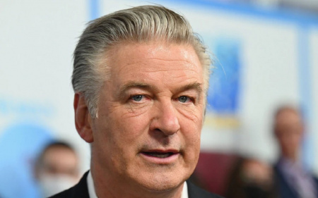  Gyilkos fegyverré vált Alec Baldwin kezében a kellékpisztoly