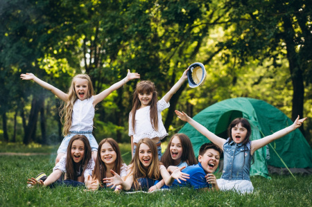  Azt akarod, hogy jól érezze magát a gyermeked nyáron? Jöhetnek az extrém táborok: a paraszt-wellnesstől a fociakadémiákig