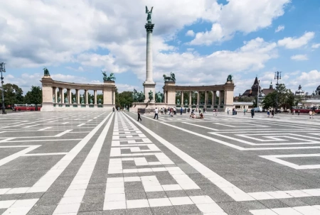  Magyar Péter kampányzáró tüntetése: Így módosul a közlekedés a Hősök tere környékén