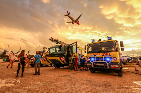  Kéklámpás járműcsodák az Aeroparkban