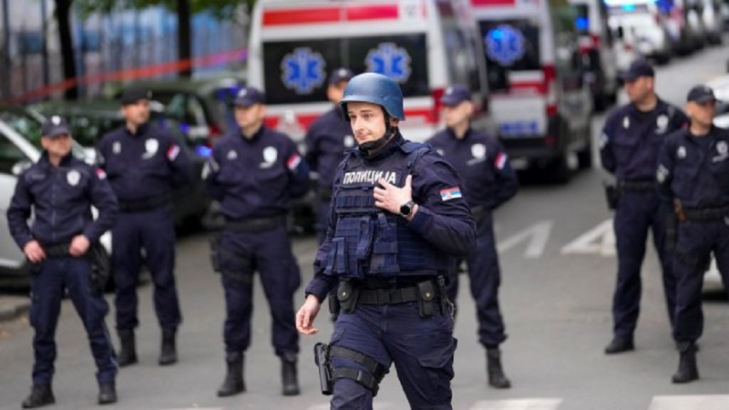 Szörnyű tragédia! Nyolc gyerek és egy biztonsági őr is meghalt egy iskolai lövöldözésben